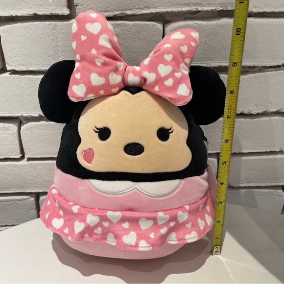 Disney Minnie Mouse Valentine’s Day Pink & White Squishmallow 8” - Picture 5 of 7